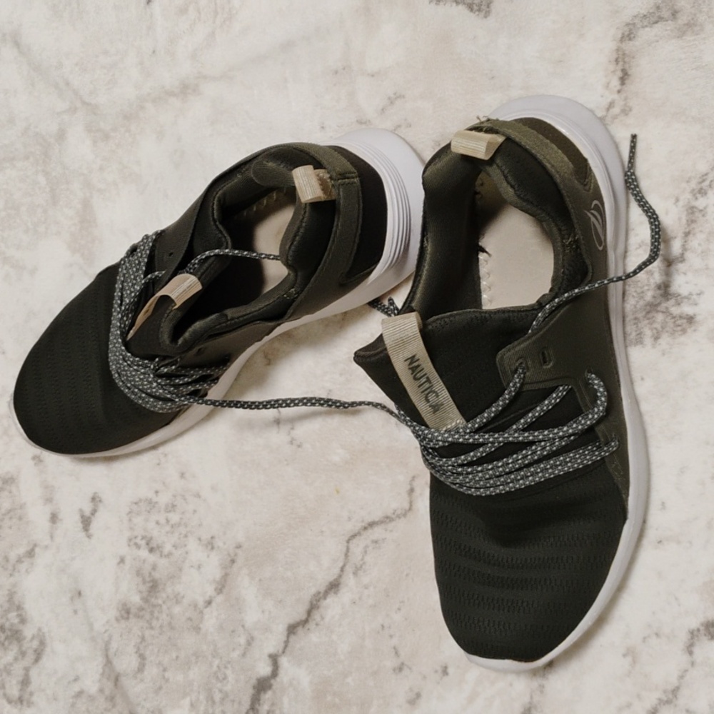 Ladies shoes
